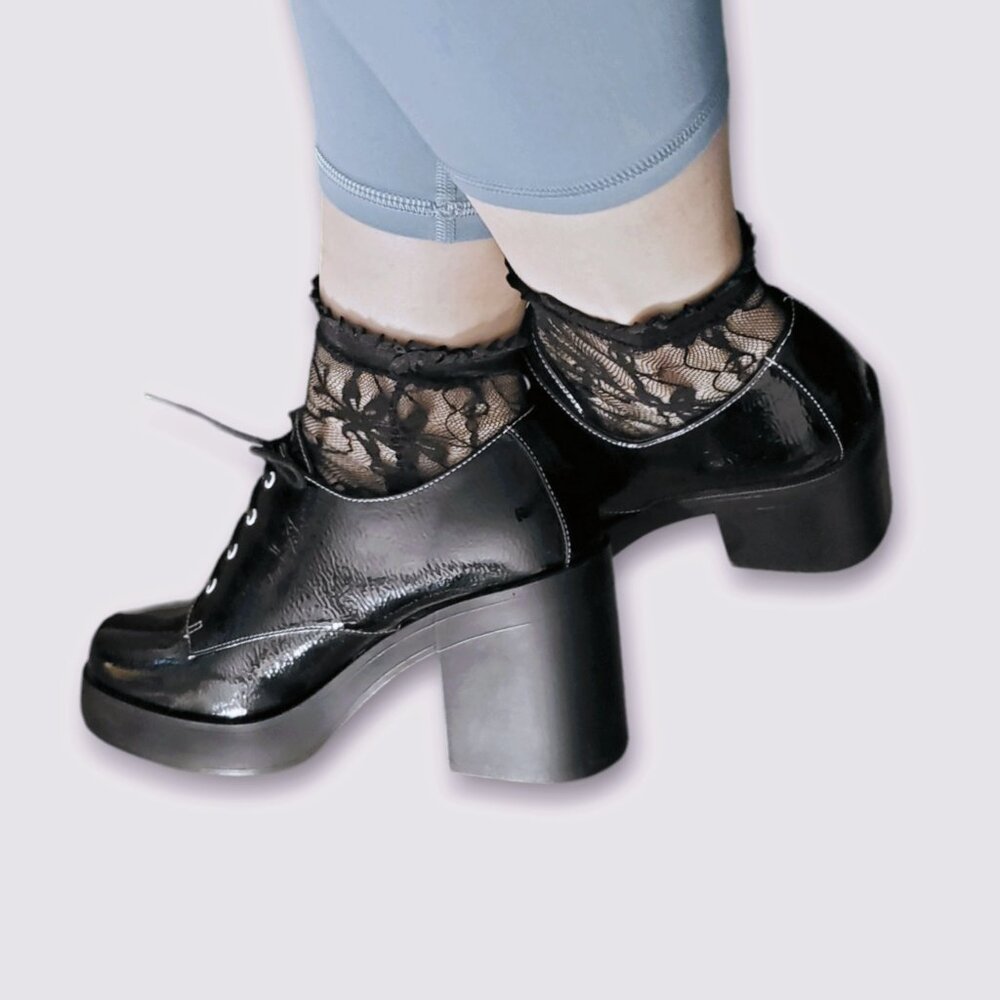 DIRTY LAUNDRY Glossy Derby Oxfords Academia Shoes